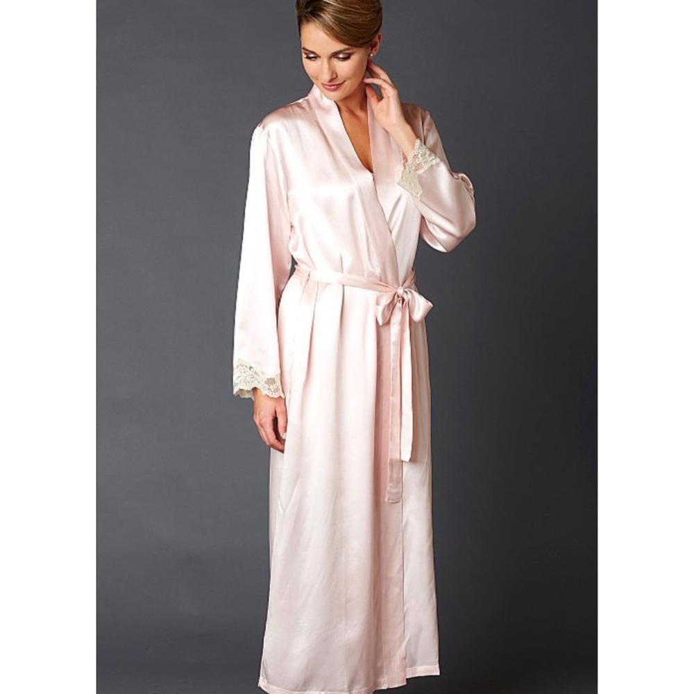 JULIANNA RAE Silk Robe Pink Champagne Antique Lace Long Sleeve Long Romantic
